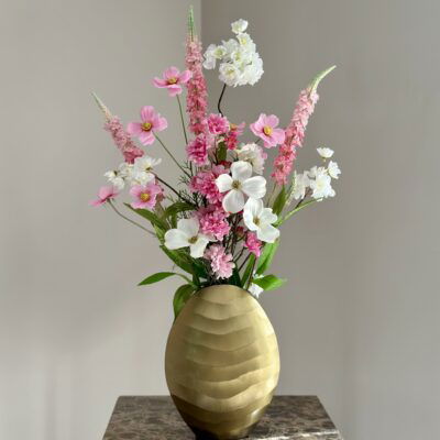 Luxe gouden colmore vaas met zijden bloem boeket Nancy