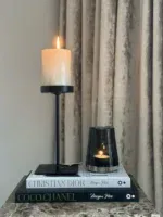 Zwarte kandelaar stompkaars 20 cm - Afbeelding 2