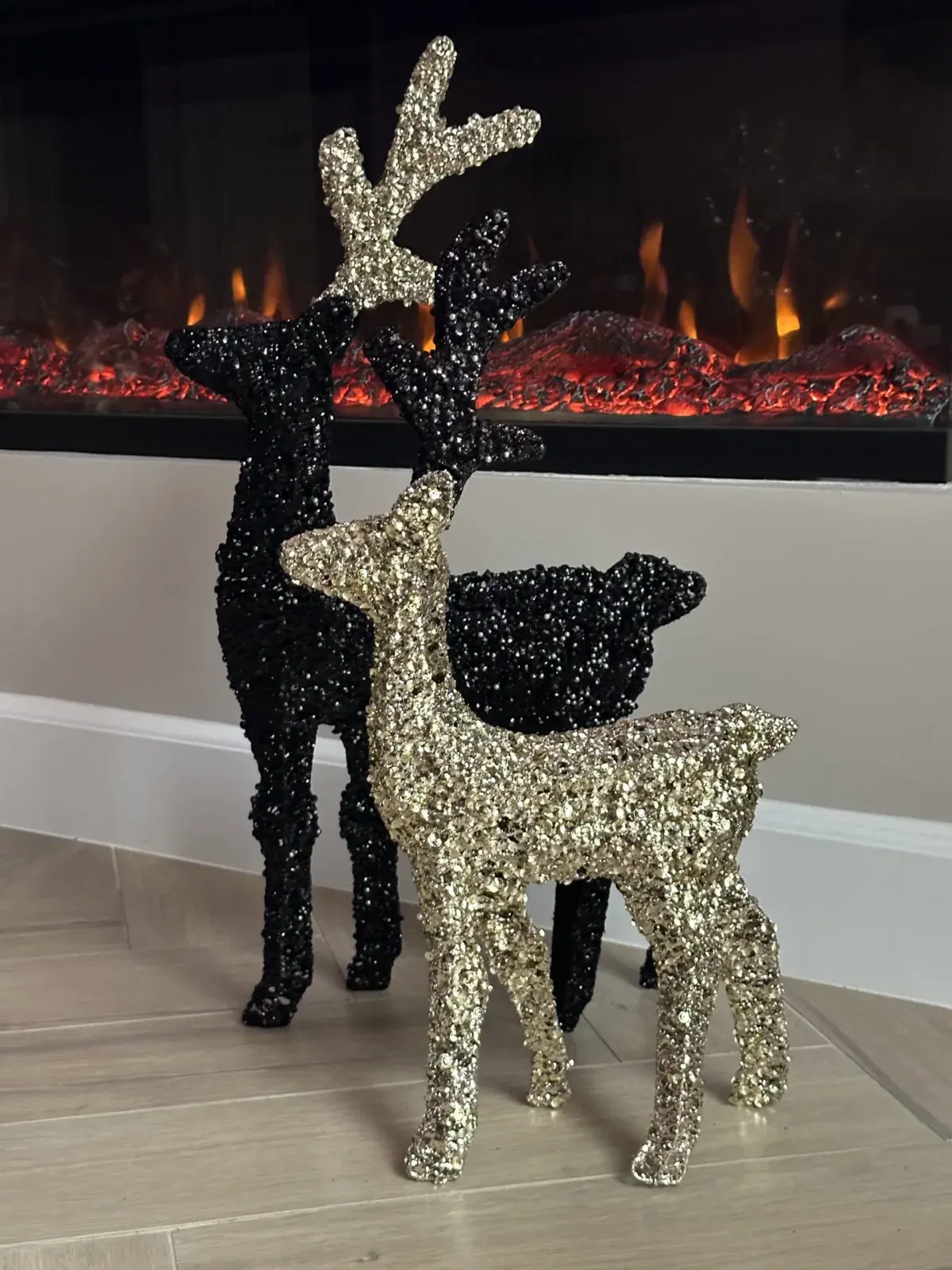 Sparkle zwart goud rendier kerstdecoratie 48x30x6cm Wat zijn de leukste cadeautjes voor kerst?