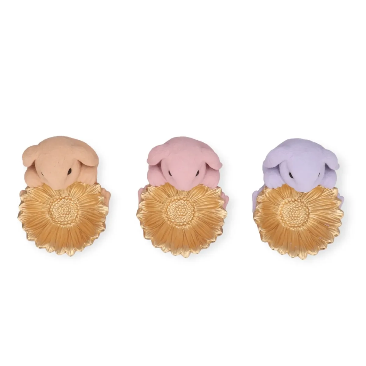 Paasdecoratie konijn schaal met bloem in de kleuren paars, roze en oranje