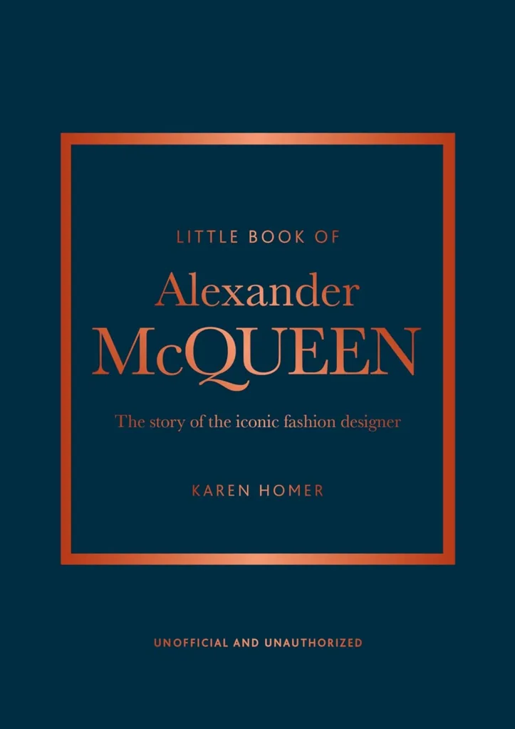 Tafelboek of Alexander McQueen blauw