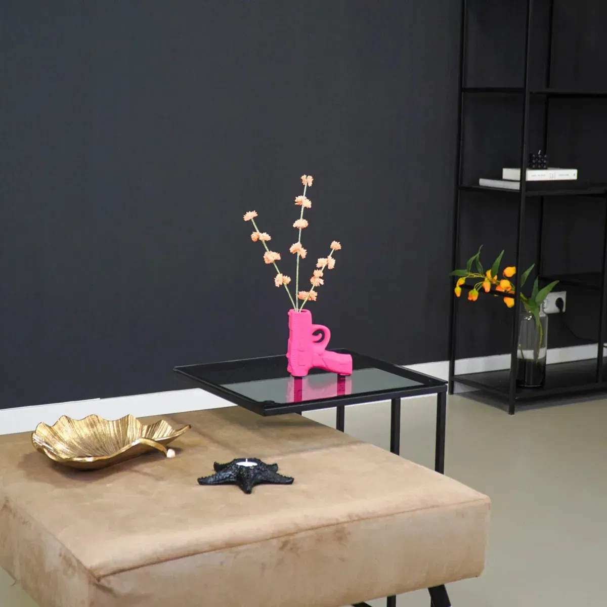 Pistool vaas neon roze S 12x5x12cm