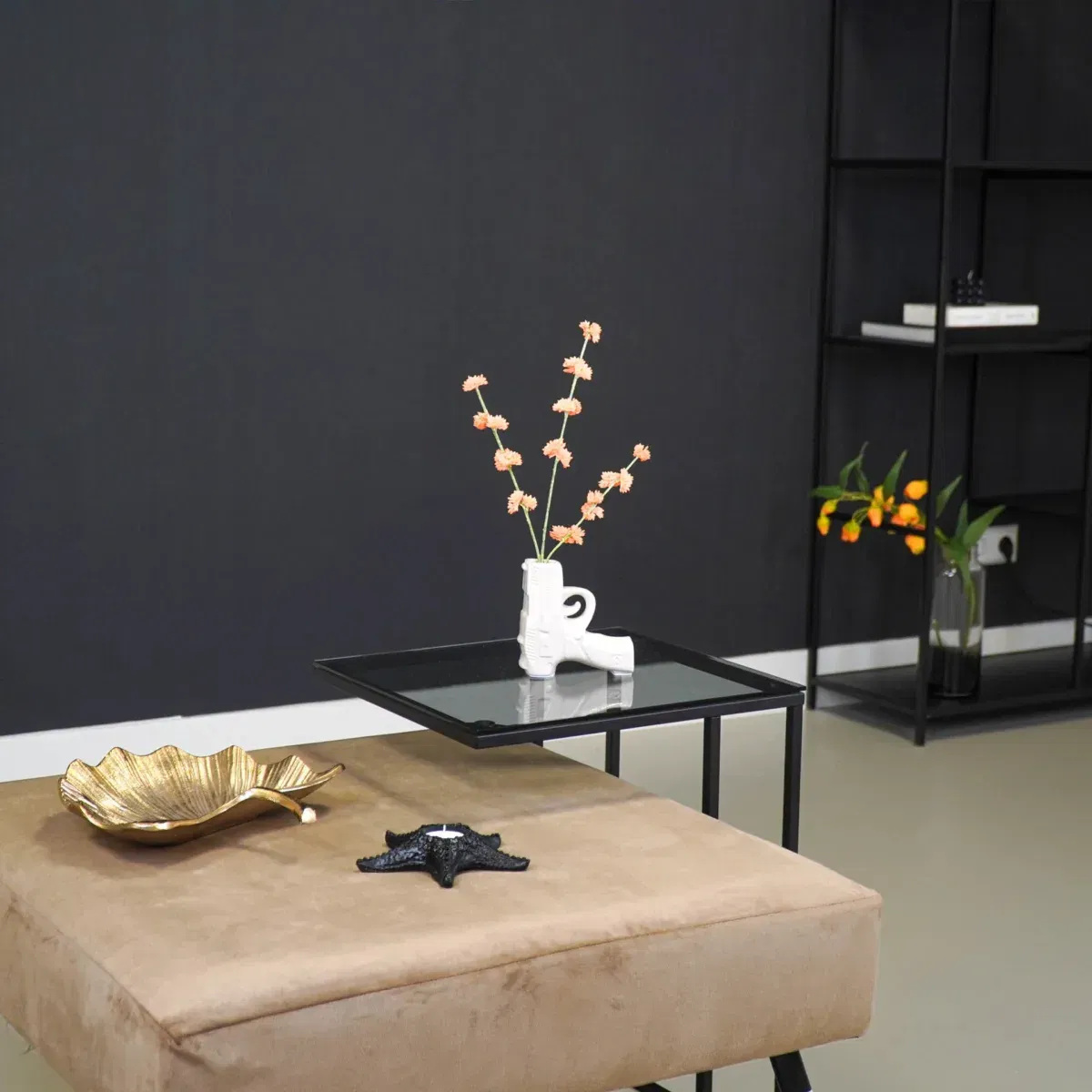 Pistool vaas beige wit S 12x5x12cm