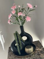 Complete tafel decoratie set met zwarte vaasjes