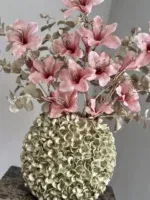 Light en Living vaas Phylia met roze kunstbloemen boeket