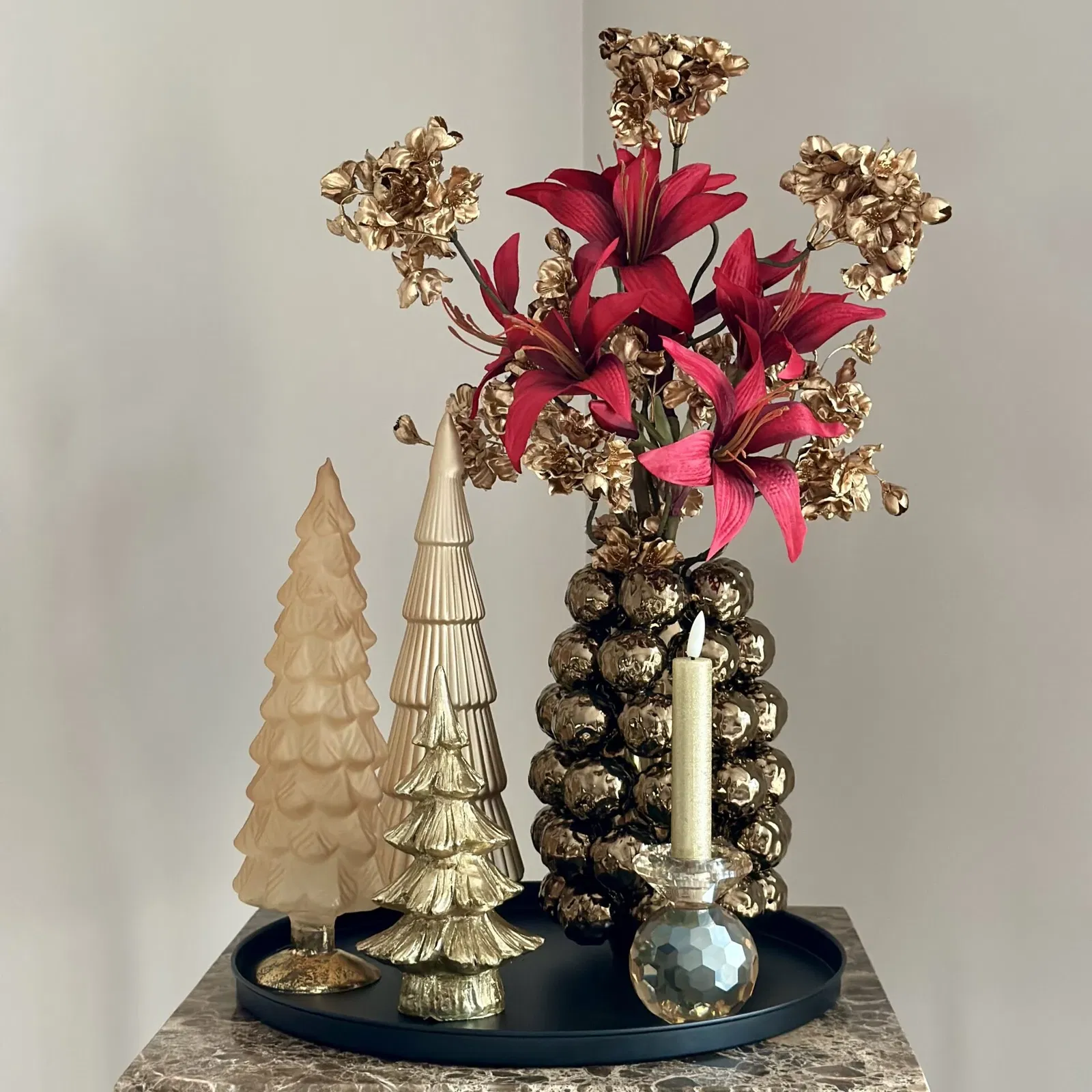 Kerst decoratie complete tafel decoratie set zwart rood goud Kerst decoratie complete tafel decoratie set zwart rood goud