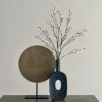 Vensterbank of side table decoratie set vaas met ornament