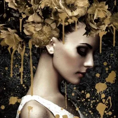 Glasschilderij 80x120cm Vrouw met gouden bloemen