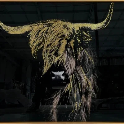 Glasschilderij met kristallen en lijst 120x80cm Gouden hooglander