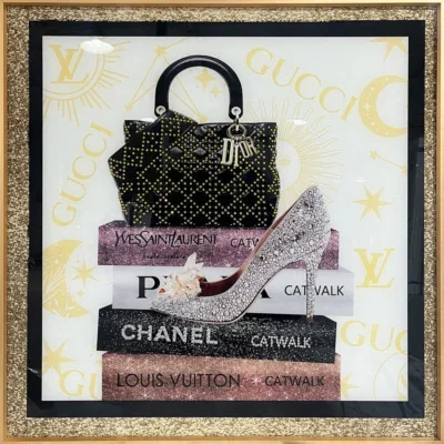 Glasschilderij met kristallen en lijst 80x80cm Tas op boeken