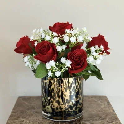 Vaas met rode roze - valentijn cadeau tip