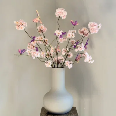 Ivory vaas met zijden bloem boeket Butterfly