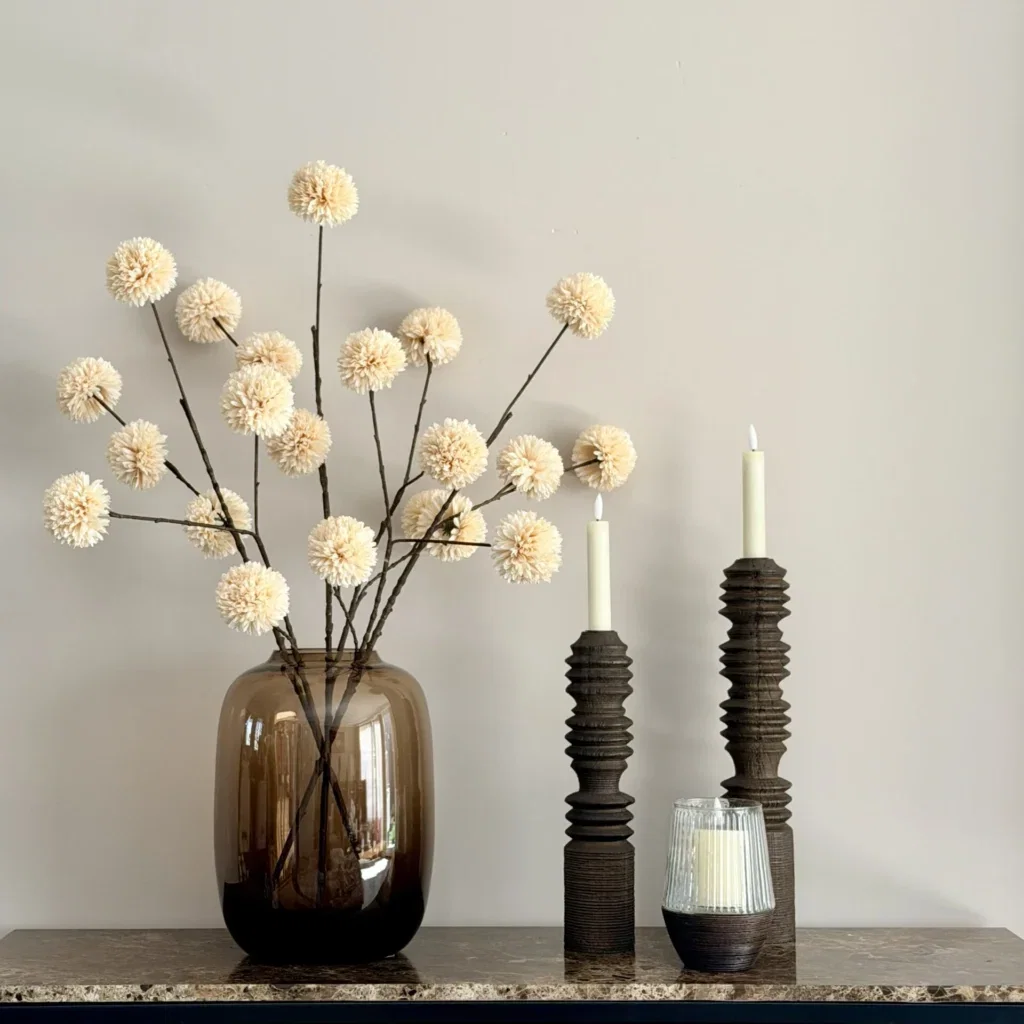 Vensterbank decoratie of side table set walnoot