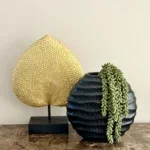 Vensterbank of side table decoratie set goud zwart vaas met ornament