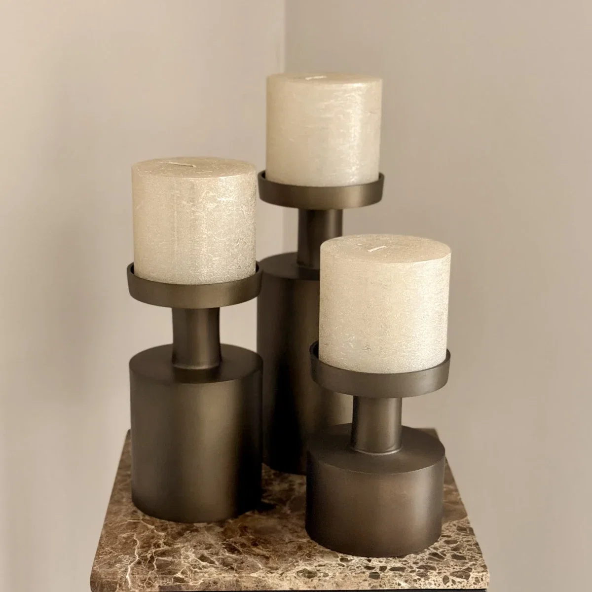 bronze kandelaren van vase the world Navaro